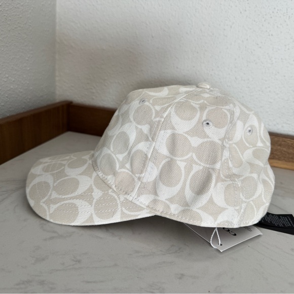 Coach Baseball Caps - Picture 3 of 12